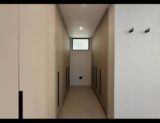 2 BEDROOM FREEHOLD FOR SALE IN SILVER LAKES